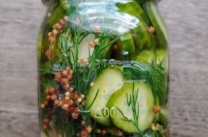 Throw these easy ingredients in a Mason jar for the tangy, crunchy snack you've been waiting for