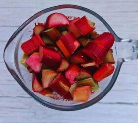 mini rhubarb fool, Dice rhubarb in 1 2 pieces