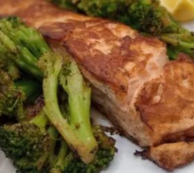 This lemon garlic salmon recipe was the result of having leftover frozen salmon—and it's delicious