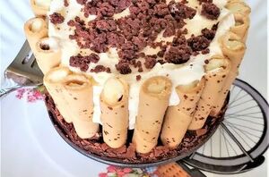 These mini ice cream cakes are fast to make, and everyone will be WOWED!