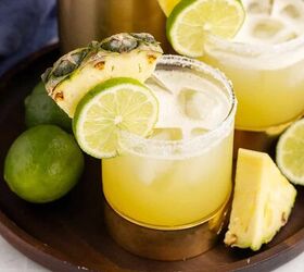 pineapple margarita, Pineapple Margarita with Pineapple and Lime Garnish on a Tray