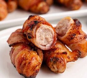 bacon wrapped sausage in air fryer, Bacon Wrapped Sausage in Air Fryer Close up cut in half