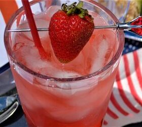 This sweet & sour Jolly Rancher cocktail is perfection