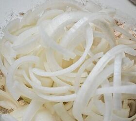 Slice onion into rings—then do THIS for a delicious and addictive side your family will go crazy over