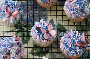 Save these stunning cupcakes for your next birthday party!