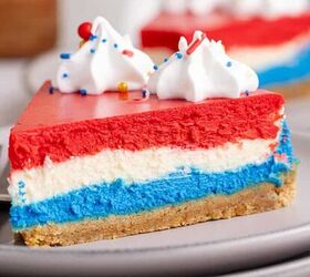 apple coffee cake recipe, Layered Cheesecake with Blue White and Red layers Closer up