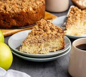 apple coffee cake recipe, Apple Coffee Cake served on plates