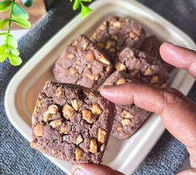 chocolate cashews cookies