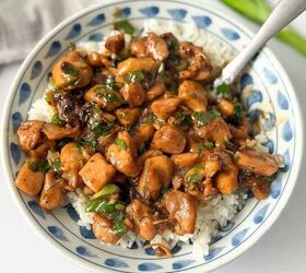 classic chinese scallion chicken recipe in 30 minutes, Chinese scallion chicken cooked with scallions and sauce presented in a bowl