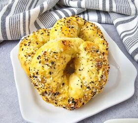 Craving bagels? Discover how to make them at home with only 2 ingredients!