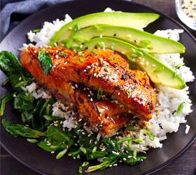 sweet chili salmon recipe easy glazed salmon, Sweet Chili Salmon on a plate with rice and veggies