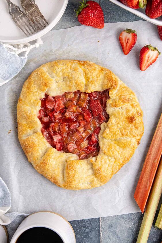 Strawberry Rhubarb Galette | Foodtalk
