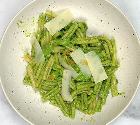 Pasta With Orange Pistachio Pesto