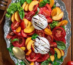 Fresh Peach and Tomato Caprese Salad With Burrata