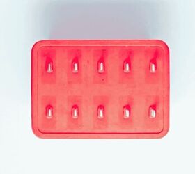 velvety strawberry matcha latte popsicles, making the velvety strawberry matcha latte popsicles