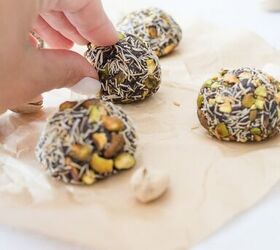 dubai chocolate pistachio protein energy balls