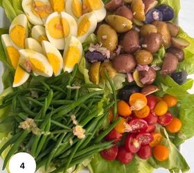 nicoise tuna salad recipe with a dijon dressing, Layering the veggies