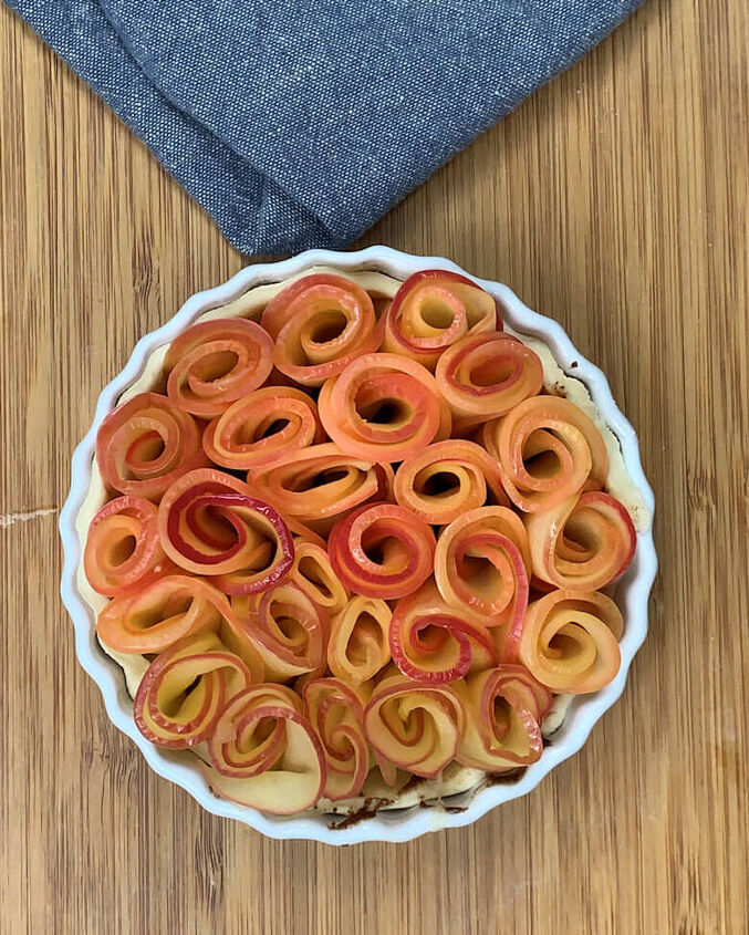 apple rose tart for two