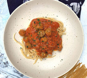 Spaghetti and Mini Meatballs | Foodtalk