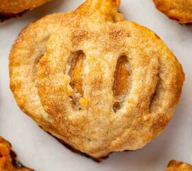 Pumpkin Hand Pies With Pumpkin Cream Cheese Filling
