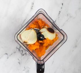 creamy butternut squash soup, Squash soup ingredients in a blender