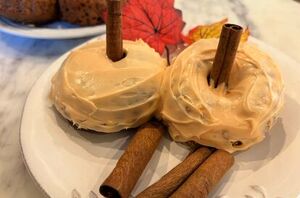 These pumpkin-shaped mini bundt cakes are completely adorable