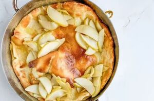 This Dutch baby with sauteed apples is the perfect cozy breakfast!
