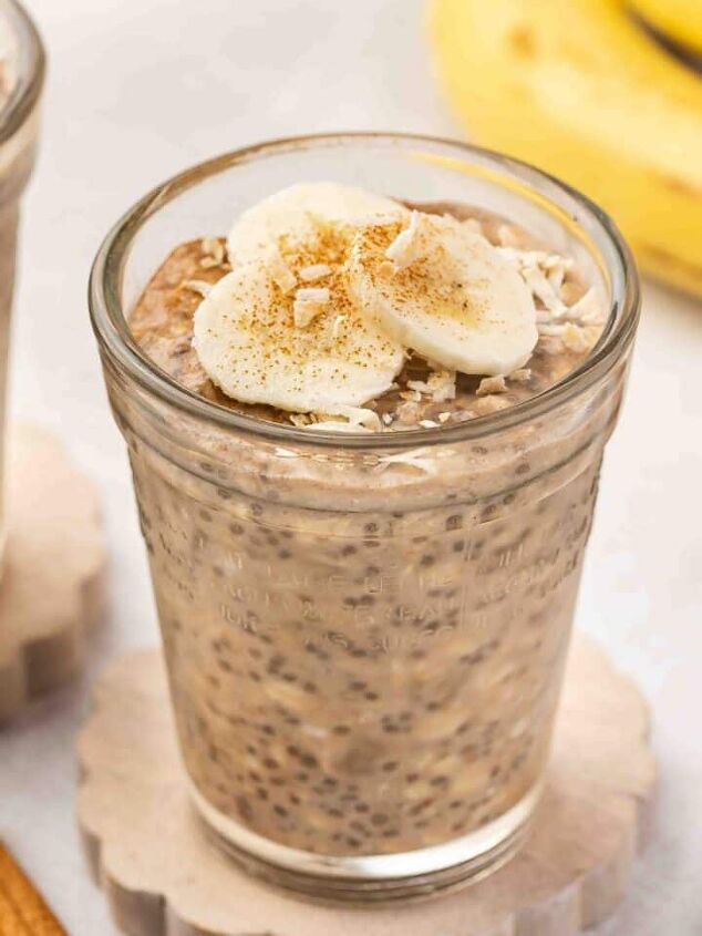 easy 3 ingredient pumpkin muffins with spice cake mix, Banana chia overnight oats in a glass cup topped with banana slices and shredded coconut