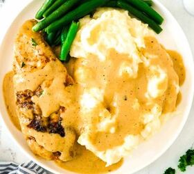 Everyone will be licking their plates from this creamy chicken & mashed potatoes