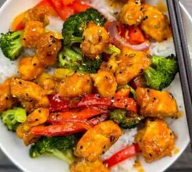 This delicious sheet pan chicken & broccoli is ready in under 30 minutes