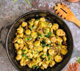 Crispy Chili-Flake Brussels Sprouts With Garlic Balsamic Glaze