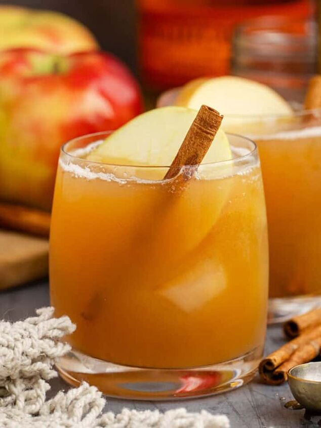 cranberry sauce bread, Bourbon Apple Cider Cocktails close up