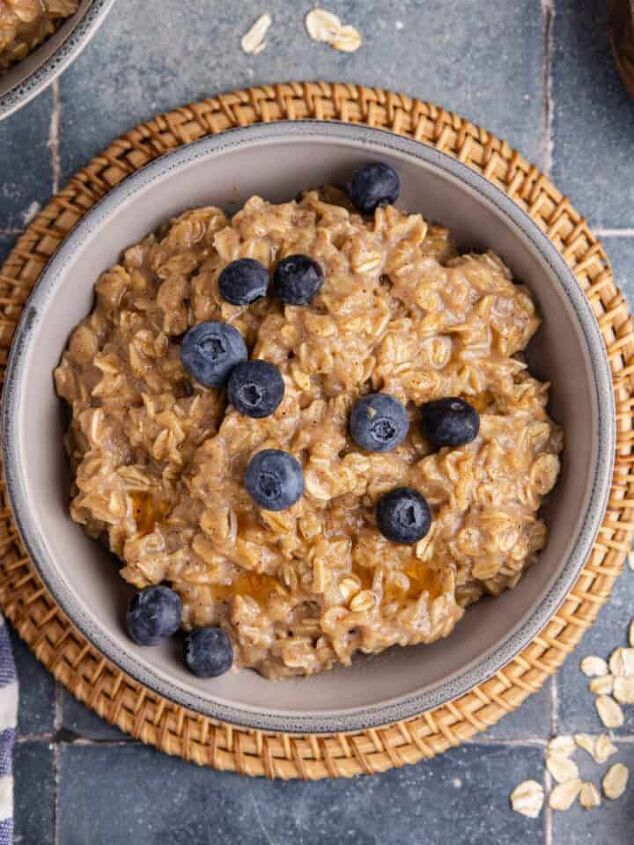 cranberry sauce bread, Maple Brown Sugar Oatmeal in a bowl with blueberries