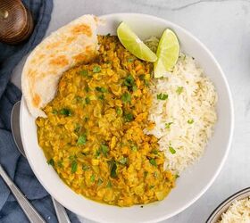 coconut milk curry lentils, Coconut Milk Curry Lentils plated with rice and naan