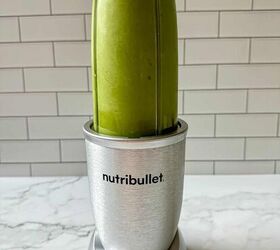 detox island green smoothie tropical smoothie cafe copycat, A green smoothie blending in a blender