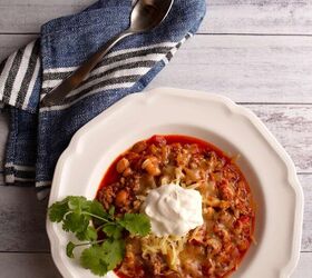 classic american chili, A serving of Classic American Chili in a soup plate