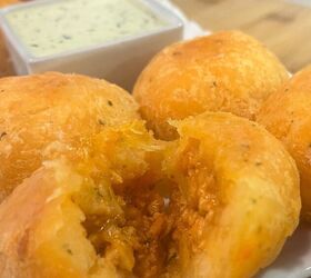 Yuca Fritters Stuffed With Chicken (Relleno De Yuca Con Pollo)