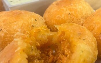 Yuca Fritters Stuffed With Chicken (Relleno De Yuca Con Pollo)