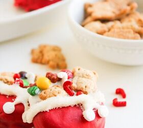 easy christmas oreos santa s toy bag oreos recipe, Bright overhead shot of decorated Christmas Oreos styled as Santa toy bags filled with red green and blue candies