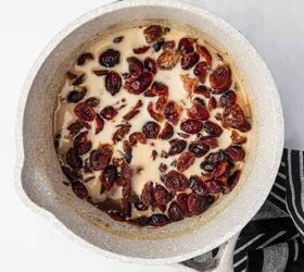 cranberry sauce from dried cranberries easy holiday recipe, cornstarch being added to make cranberry sauce