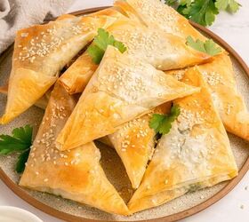 Easy Greek Spanakopita Triangles With Spinach and Feta