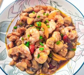 easy and delicious chicken and shrimp stir fry recipe, Shrimp and chicken stir fry with mushrooms and peppers served in a floral bowl