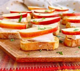 Apple Brie Crostini