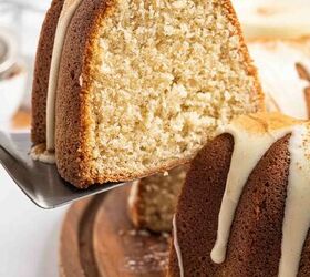 Best Eggnog Pound Cake & Rum Eggnog Glaze