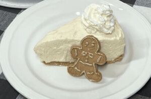 Celebrate the holidays with this creamy & festive no-bake eggnog cheesecake recipe!