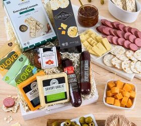 christmas gift baskets for foodies, Gourmet Cheese and Charcuterie Basket