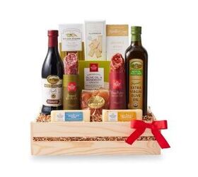 christmas gift baskets for foodies, Wine and Snack Pairing Basket