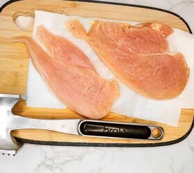 pesto chicken sandwich, Fresh raw chicken breasts for Italian cooking ideas and recipes