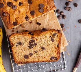 peanut butter banana bread, Peanut Butter Banana Bread from above with a slice face up
