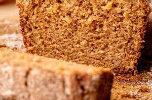 This apple loaf cake tastes like the classic apple cider donuts